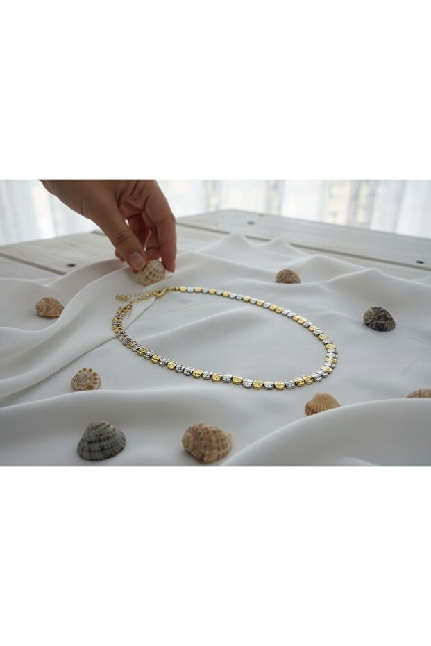 Gold and Silver Color Two Tone Necklace with Hammered Pattern