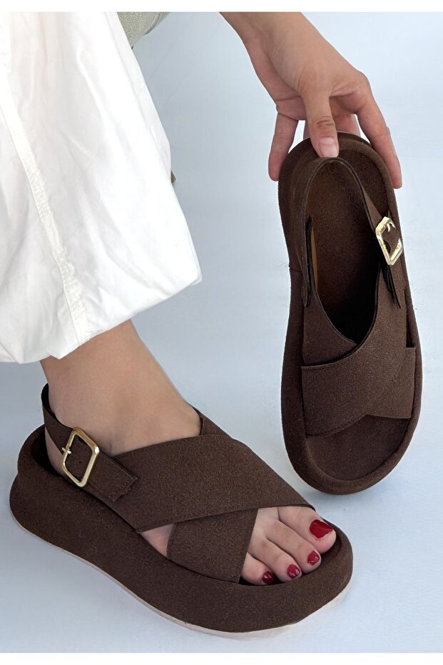 Usra Brown Leather Powder Buckle Sandals