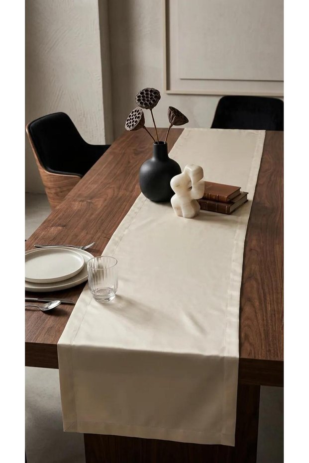 Luxury Satin Sand Beige Runner 44X140 cm Stylish Console Cover Runner with Envelope Corner Stitching