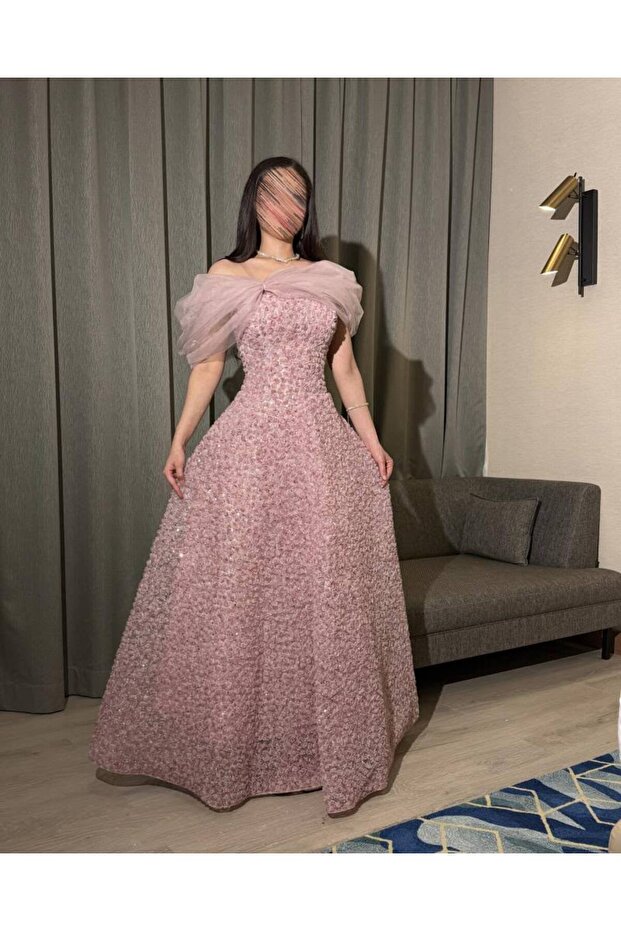 Luxurious evening dress