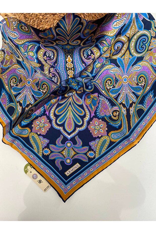 Saray Pattern Twill Silk Scarf