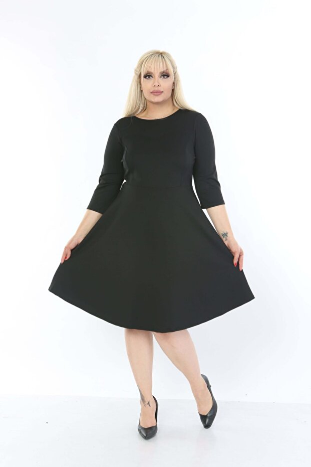 Women's Black Plus Size Flared Dress with Sleeves