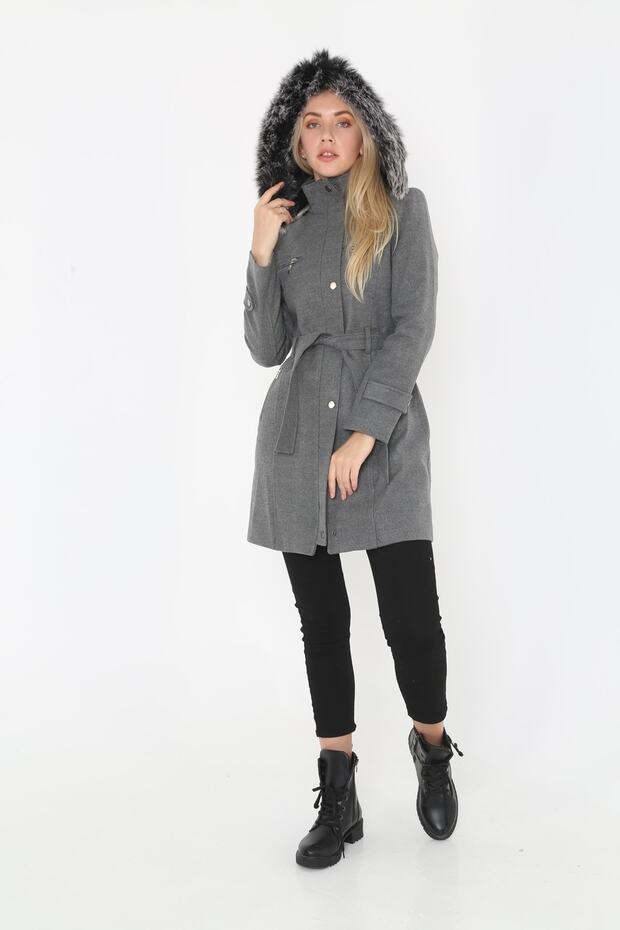 Women's Short Cashmere Stamp Hooded Fur Coat Coat