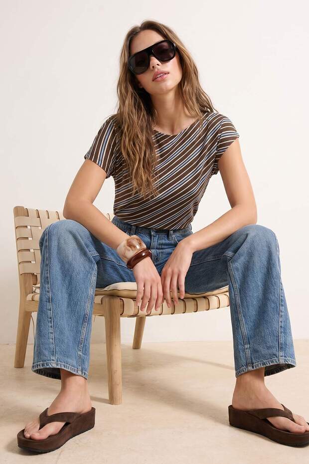Trendyolmilla  Çok Renkli Çizgili Regular/Normal Kalıp Kısa Kollu Büzgülü %100 Pamuk Örme T-shirt TWOSS26TS00283 - Görsel 2