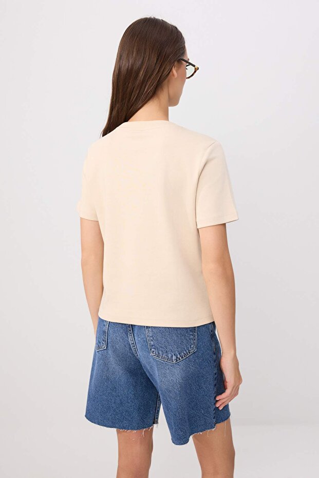 Taş-Kahverengi Kalın Pamuklu Tok Kumaşlı Regular Kesim Örme T-Shirt Örme T-Shirt TWOSS26TS00302 - 4