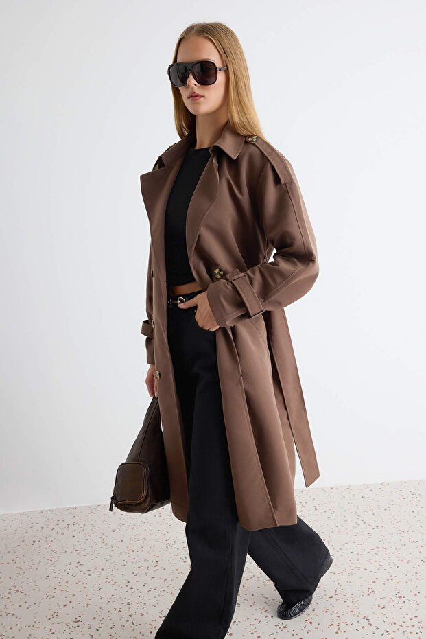 Kahverengi Oversize Kuşaklı Trençkot TWOSS21TR0005 - 1