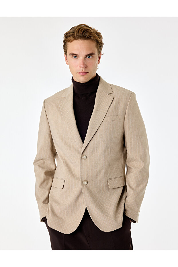 Regular Fit Long Sleeve Pocketed Buttoned Mono Collar Blazer Jacket