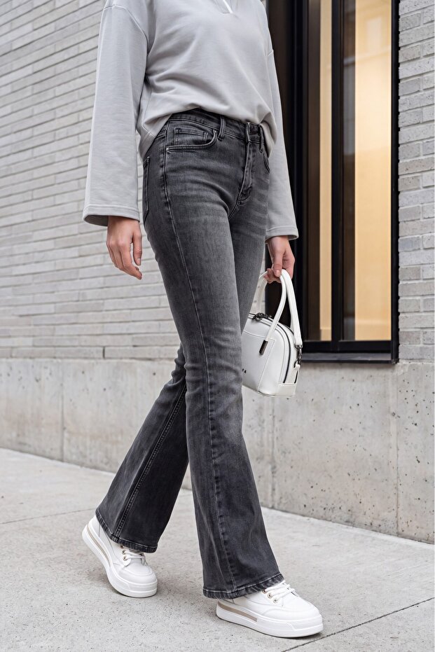 Spanish-Style Zippered Jeans with Pockets - Smoked