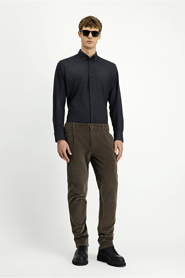 Relaxed Fit Comfortable Cut Lycra Pleated Velvet Trousers