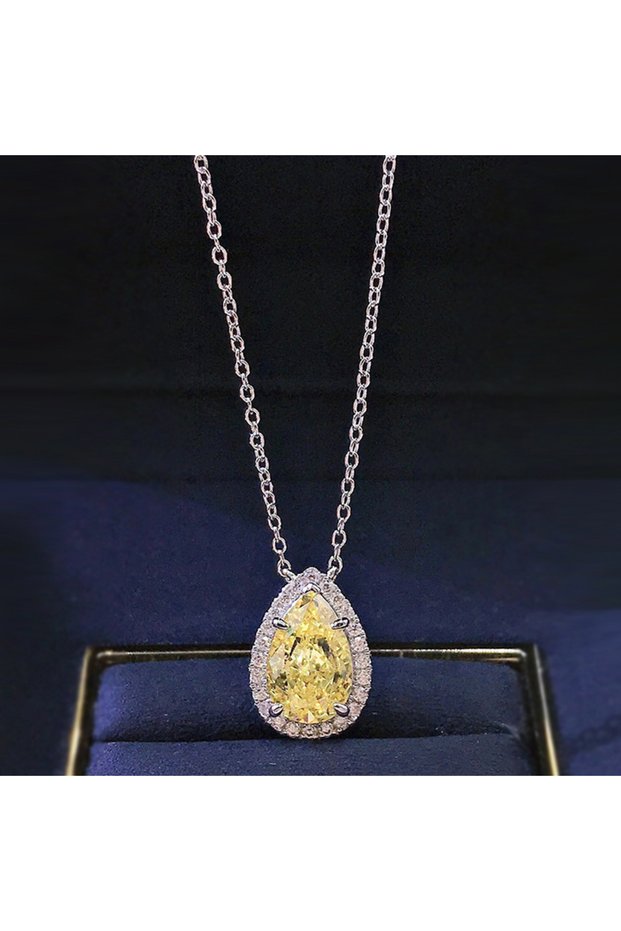 XL752 Huitan Fashion Yellow/Pink Cubic Zirconia Pendant Necklace for Women Temperament Clavicle Chai