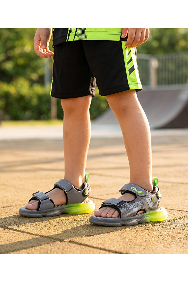 Suitable for daily use summer baby / child sandals colorful