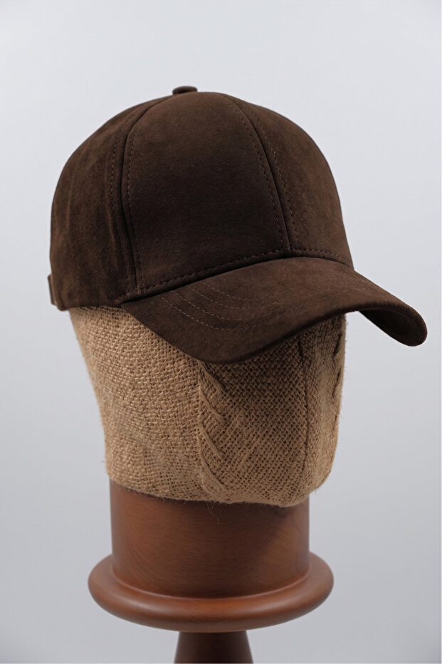 Brown Unisex Suede Baseball Cap - Adjustable Sports Cap