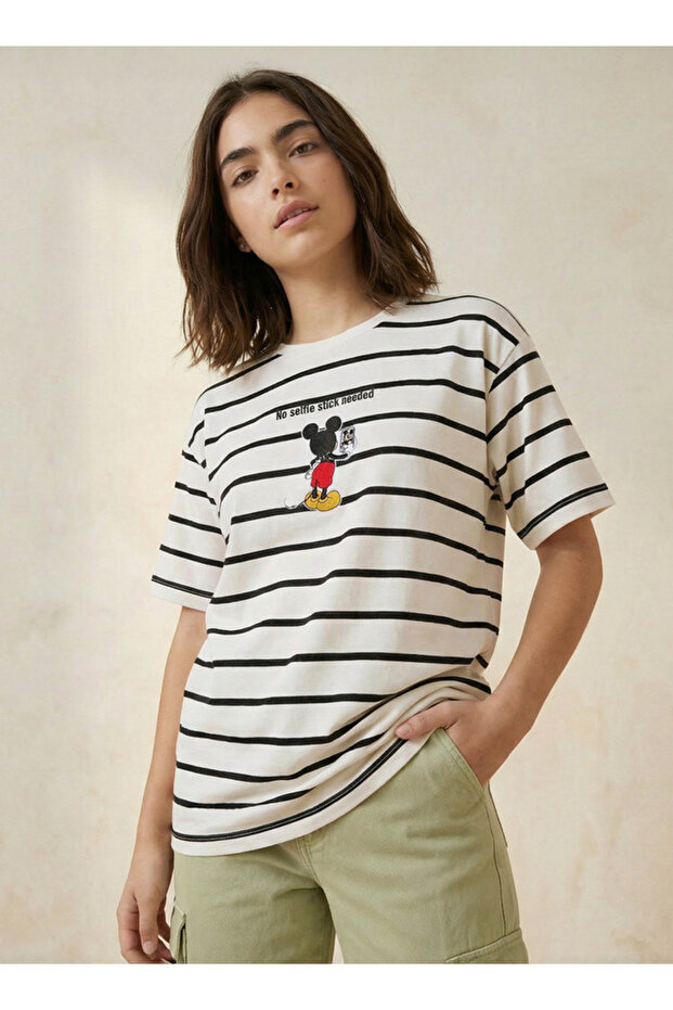 Loose Fit T-shirt with Mickey Mouse Embroidery
