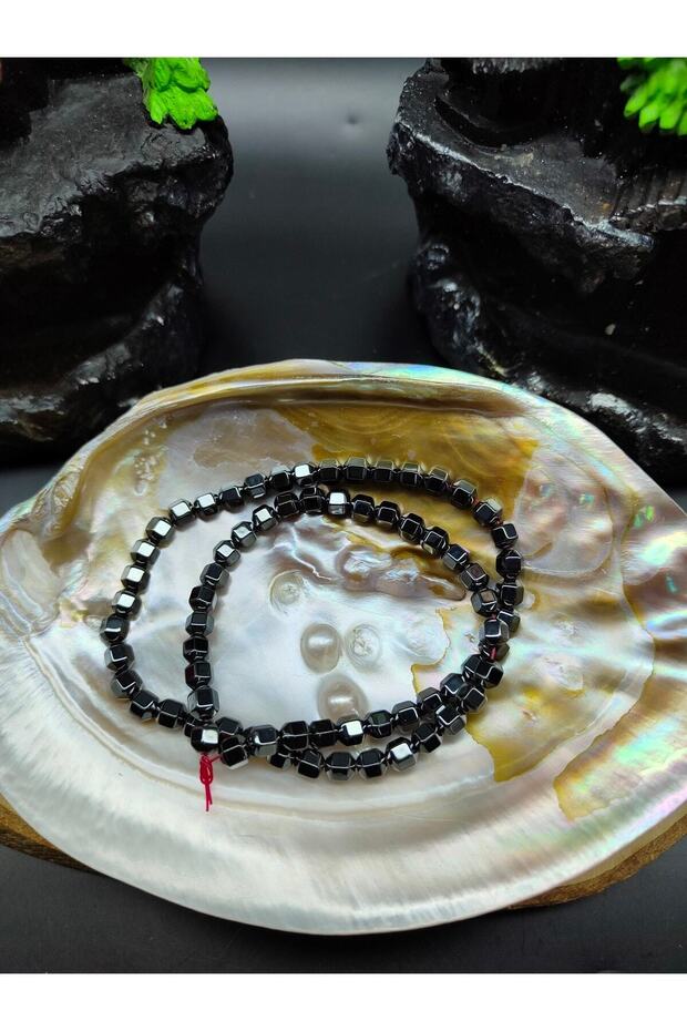 Unshaped Hexagonal Hematite Natural Stone Array (certified)