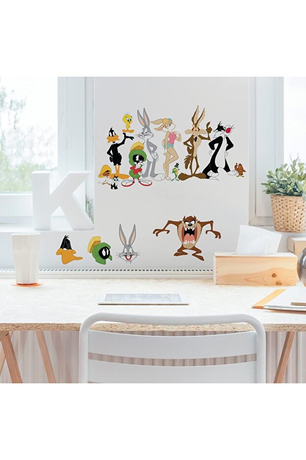 RMK5174SCS Looney Toons Wall Decals Peel and Stick