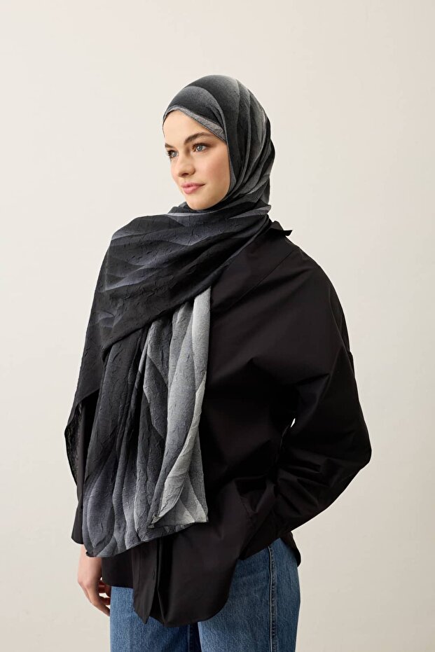 Kumul Gradient Pattern Liva Modal Shawl - 3