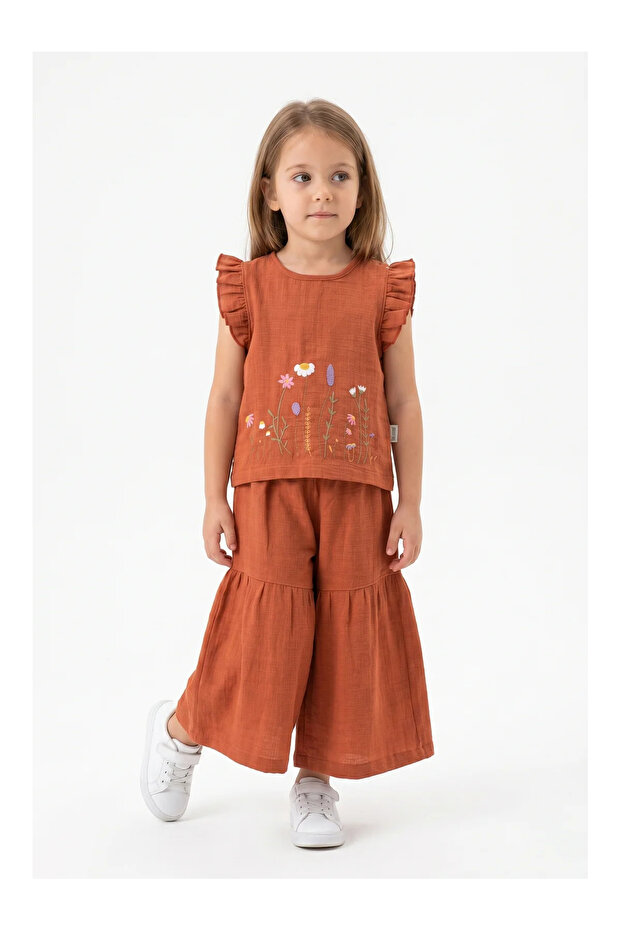 Girl's Floral Embroidered Ruffle Sleeve Cotton Linen Flared 2-Piece Set (Ages 2-5)