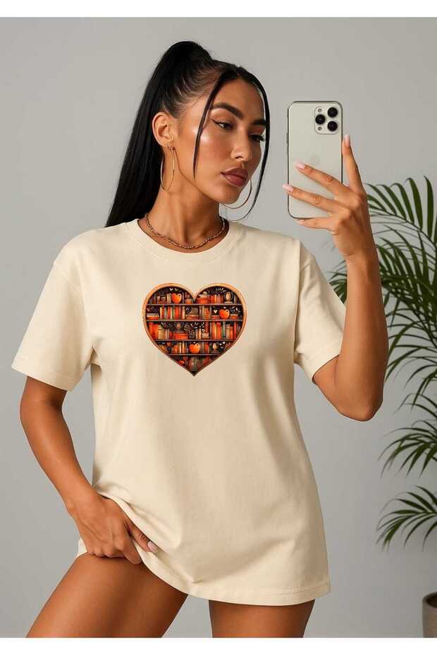 Women's Heart Library Print Design Tshirt