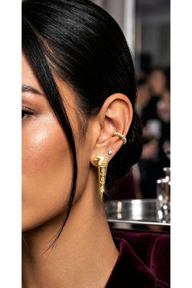 Diva Charm Elegant Women's Gold Color Earrings