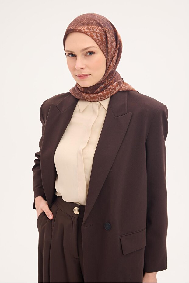 وشاح تينسل مونار بنمط عثماني بني غامق 90×90