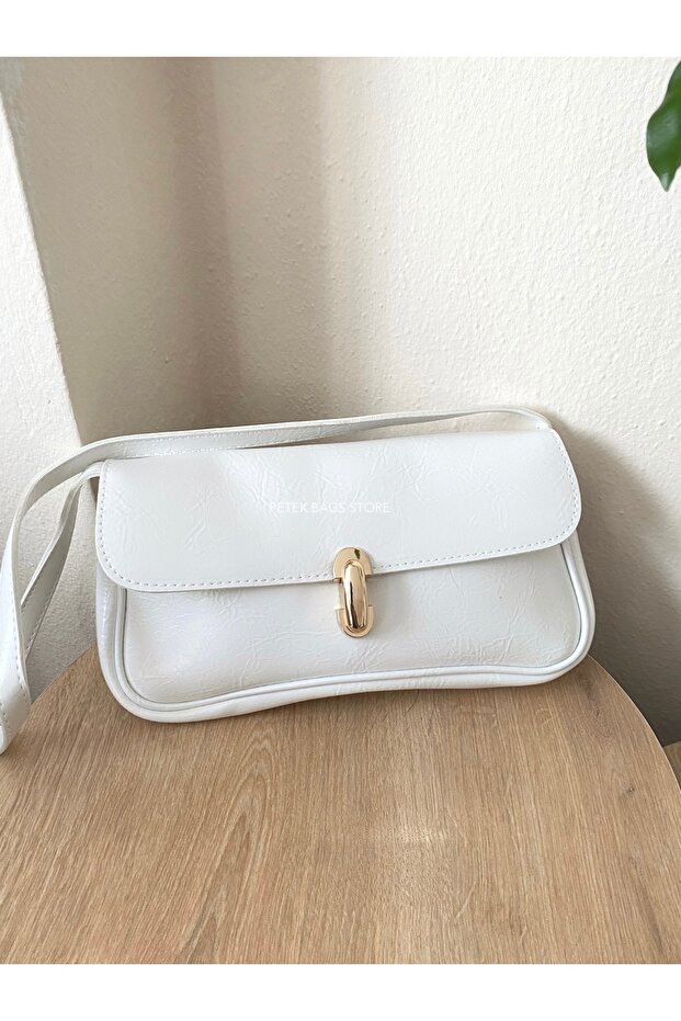 Clariva Single Shoulder Strap Lockable Bag