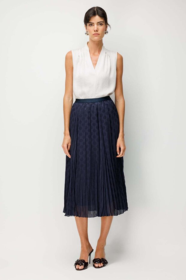 Polka Dot Patterned Pleated Midi Skirt