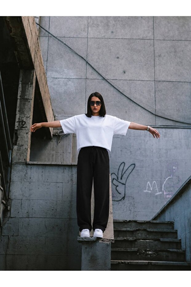 Women's Premium Sweatpants with 2 Threads, Comfortable Fit and Pockets