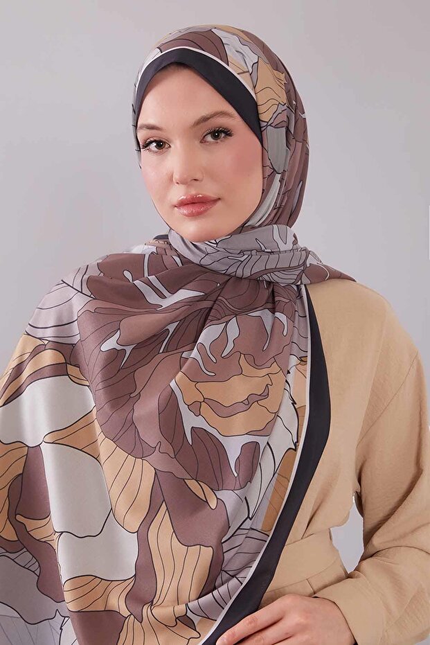 شال موس كريب بنمط زهور الخردل