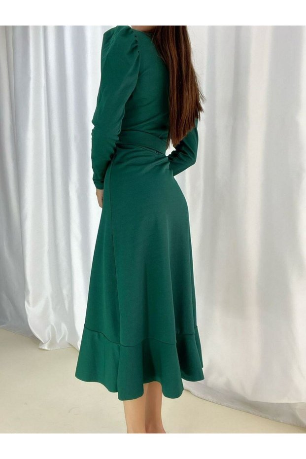 Women's green crepe midi dress with belt and long sleeves