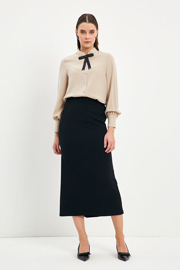 Elastic Waist Black Skirt with Back Slit 0164