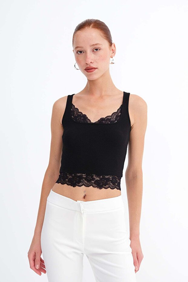 Lace Detailed Athlete Top A02366