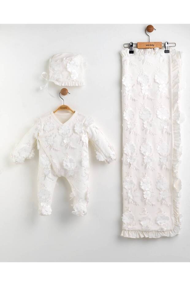 Luxury Bloom 0-3 Months Ecru 3 Piece Newborn Baby Set – Romper, Hat, Blanket