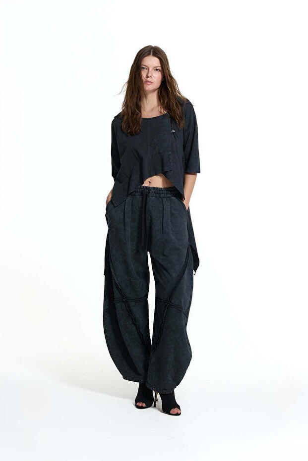 Black Baggy Pants with Stitching Detail 19029