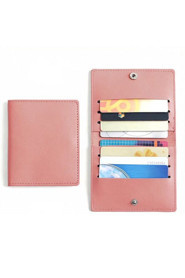 Wallet 9x10.5cm 8 card slots ultra-thin credit/ID holder.
