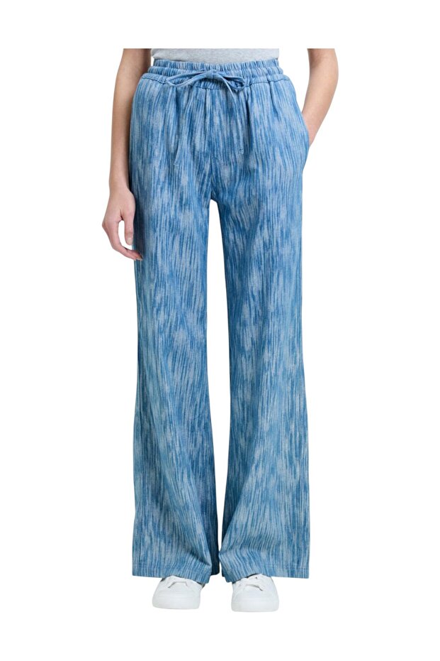Women Bessie Textured Denim Wide Leg Jeans