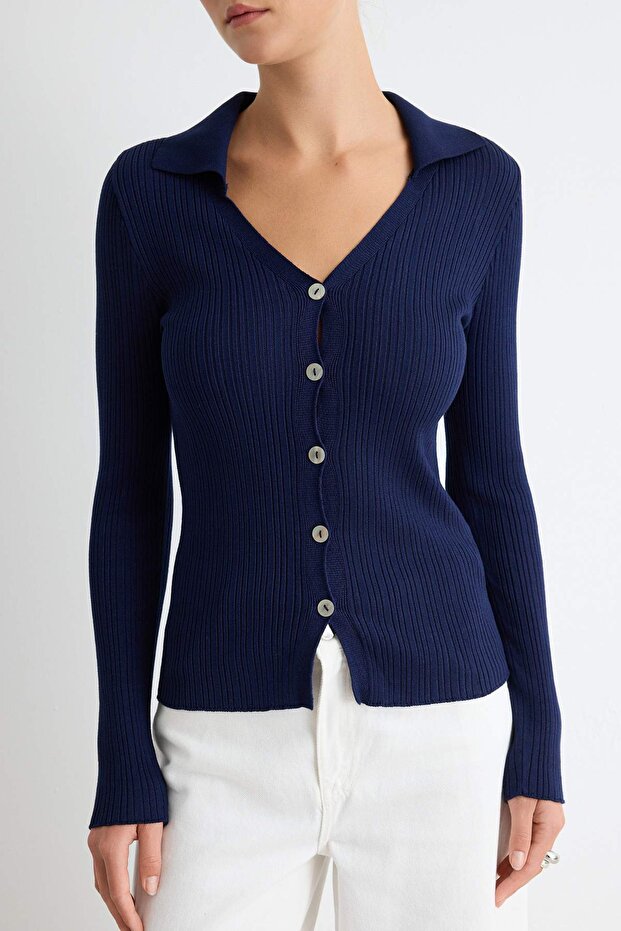 Wardrobe Essentials Lacivert Fitted/Vücuda Oturan Merserize Görünümlü Triko Hırka TWOAW26HI00113 - 3