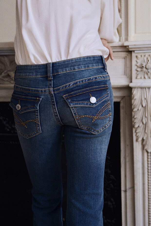 Flared Low Jeans - 4