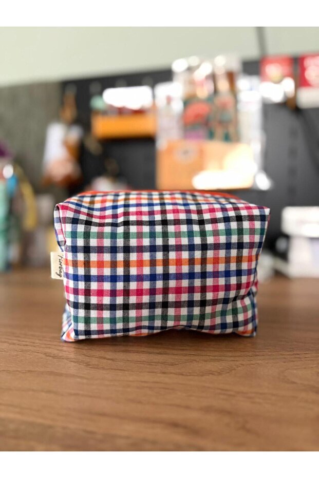 Gingham Patterned Zippered and Lined Makeup Bag Single Compartment Jewelry Organizer Washable Multi-Purpose Hand Bag