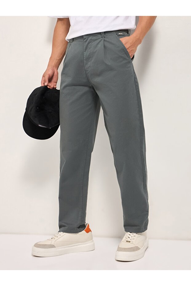 LIGENCIO Grey Solid Cropped Carrot Fit Casual Chino Trouser