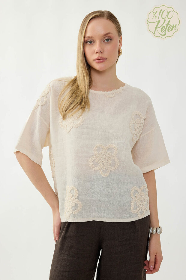 100% Linen Floral Motif Short Sleeve Blouse