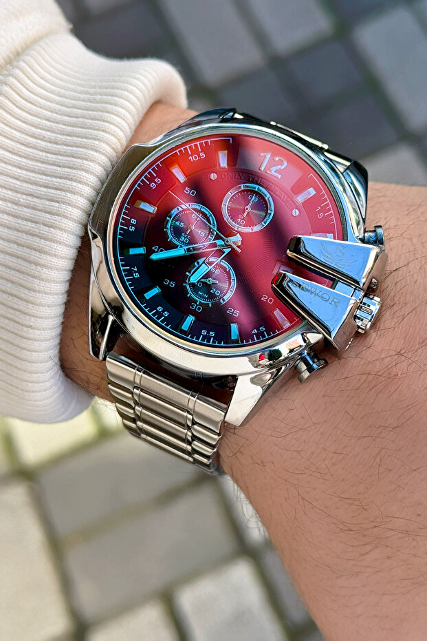Men's wristwatch