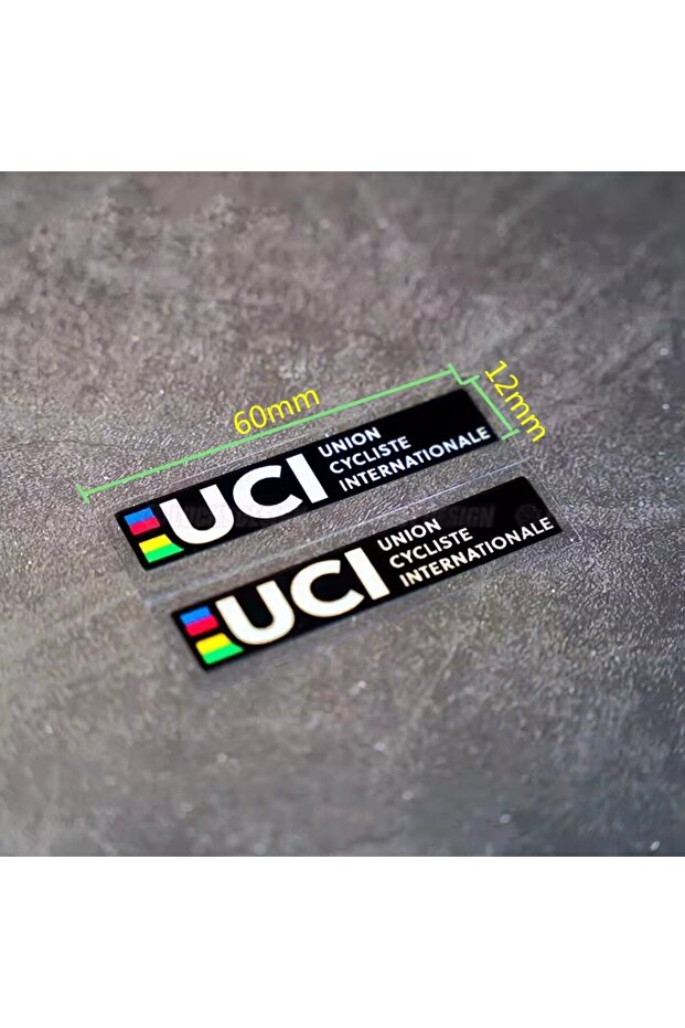 ملصق صغير أسود طويل من قطعتين معتمد من الاتحاد الدولي للدراجات (UCI)، ملصق عاكس معتمد من الاتحاد الدولي للدراجات B