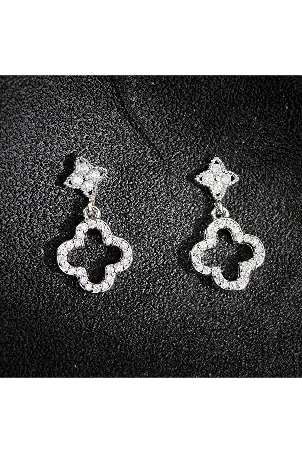 white Creative Clover Design Fashionable Earrings for Women's Daily Parties Banquet Classic Versatil