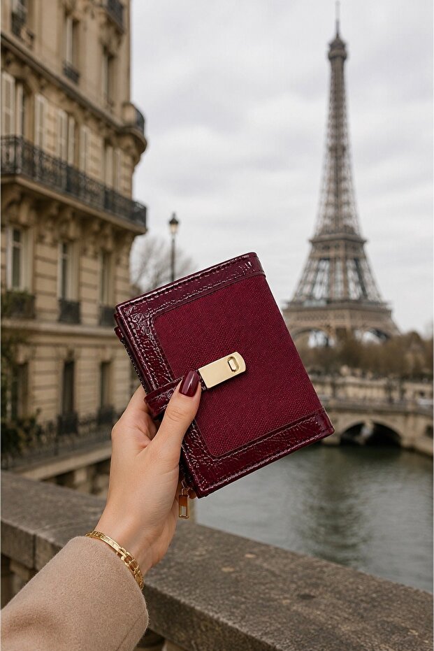 Lock Detail Women's Wallet