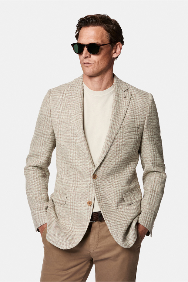 سترة إيطالية كلاسيكية من 6 دروب بقصة قياسية وتصميم عادي مصنوعة من مزيج الصوف والكتان والحرير