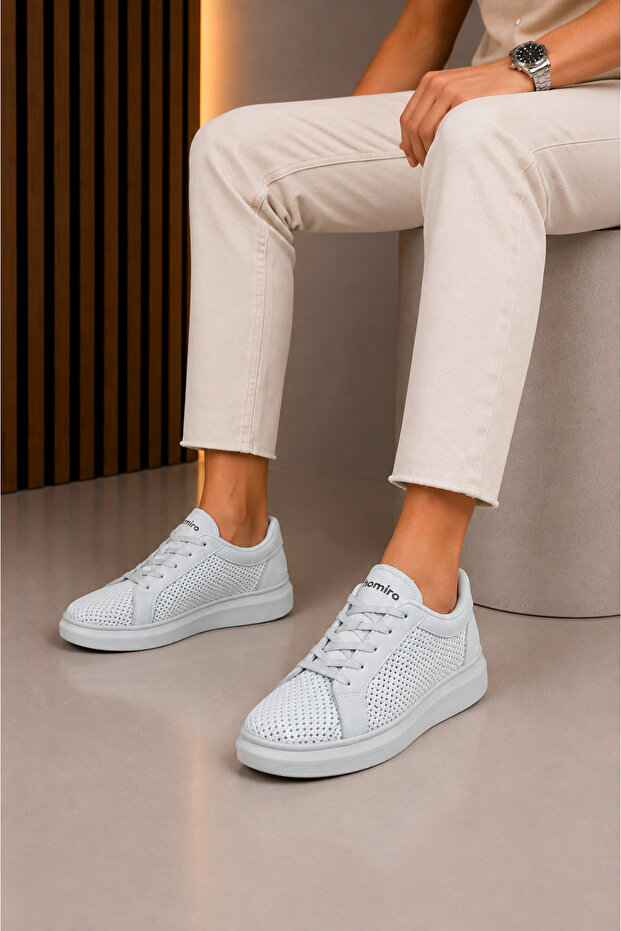 Unisex Daily Comfortable Lace-Up Sneaker Shoes
