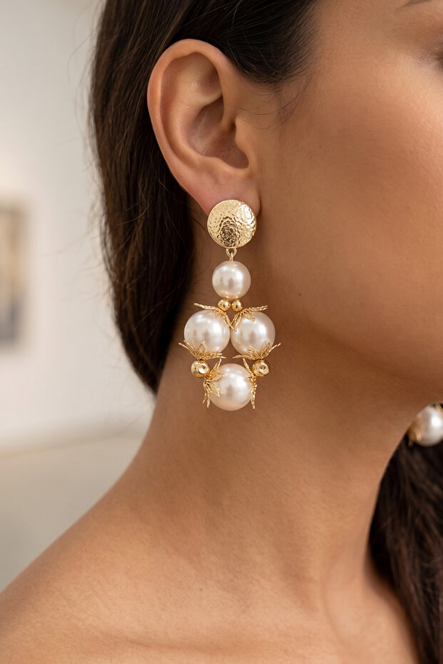 Pearl Design Hanging Earrings 7 Cm.