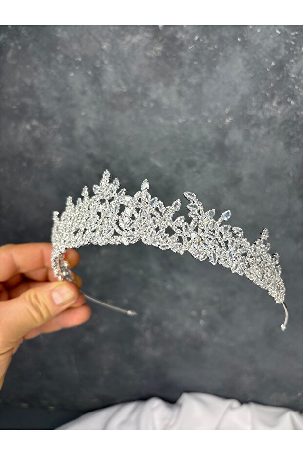 Sparkling Elegant Zircon Stone Bridal Crown Wedding Engagement Hair Accessory Modern Model