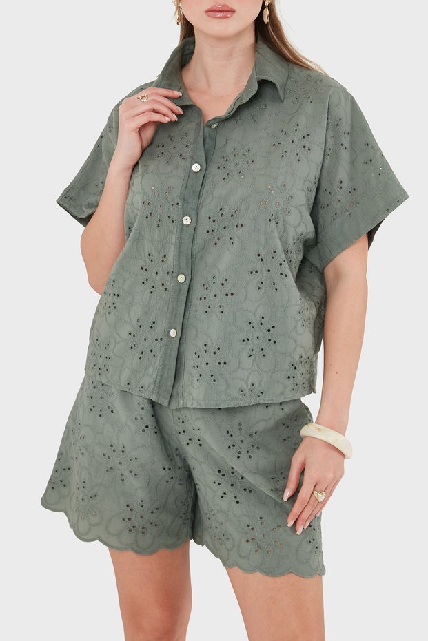100% Cotton Boxy Fit Scallop Embroidered Shirt Shirt 8011