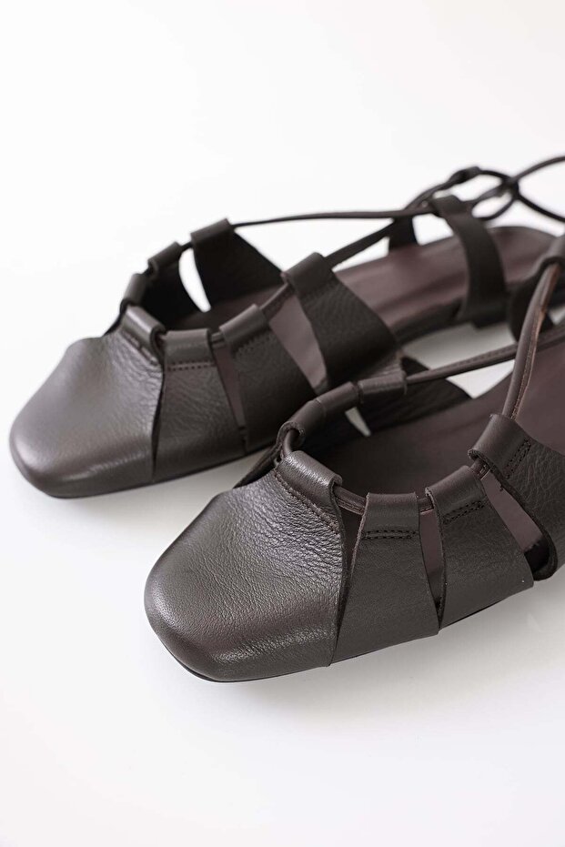 Brown Leather Tied Sandals 39925